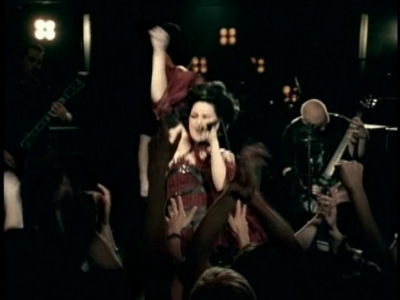 Keywords: going under;amy lee;amy photos;evanescence;fallen;music video