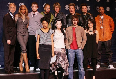 Click to view full size image
==============
Keywords: amy lee;evanescence;49th annual grammy nominations;grammy nominations;music box;red carpet;2006 Keywords: amy lee;evanescence;49th annual grammy nominations;grammy nominations;music box;red carpet;2006