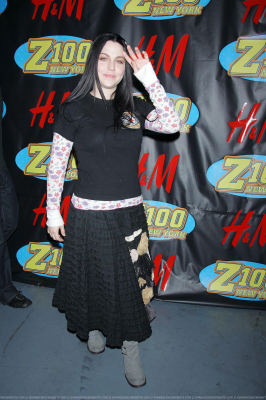 Click to view full size image
==============
Keywords: amy lee;evanescence;jingle ball;jingle ball 2006;hm artist gift lounge;gift lounge;2006 Keywords: amy lee;evanescence;jingle ball;jingle ball 2006;hm artist gift lounge;gift lounge;2006
