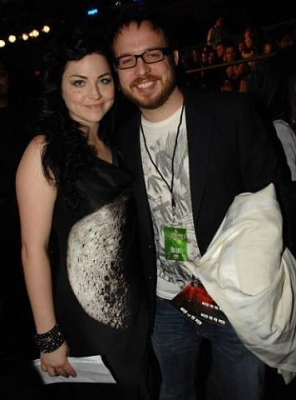 Click to view full size image
==============
Keywords: amy lee;evanescence;scream fest 2007;scream fest;eli roth;2007 Keywords: amy lee;evanescence;scream fest 2007;scream fest;eli roth;2007
