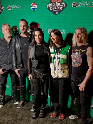 Keywords: KROQ Almost Acoustic Christmas;Almost Acoustic Christmas;KROQ AAC;Amy Lee;Evanescence;Amy Lee live;Evanescence live;Evanescence concert;Amy Lee acoustic;Evanescence acoustic;KROQ Christmas concert;KROQ live performance;Evanescence KROQ;Amy Le
