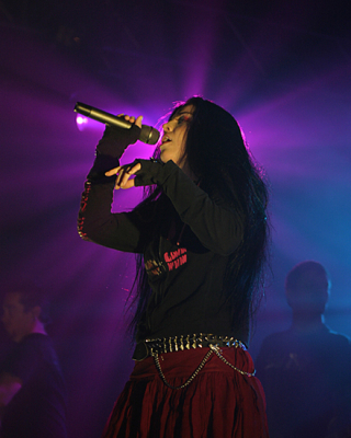 Click to view full size image
==============
Keywords: amy lee;amy photos;amy pic;evanescence;evanescence pics;fallen Keywords: amy lee;amy photos;amy pic;evanescence;evanescence pics;fallen