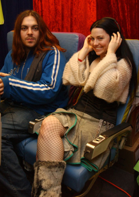 Click to view full size image
==============
Keywords: grammy;awards;amy lee;amy photos;evanescence;fallen;gallery;going under Keywords: grammy;awards;amy lee;amy photos;evanescence;fallen;gallery;going under